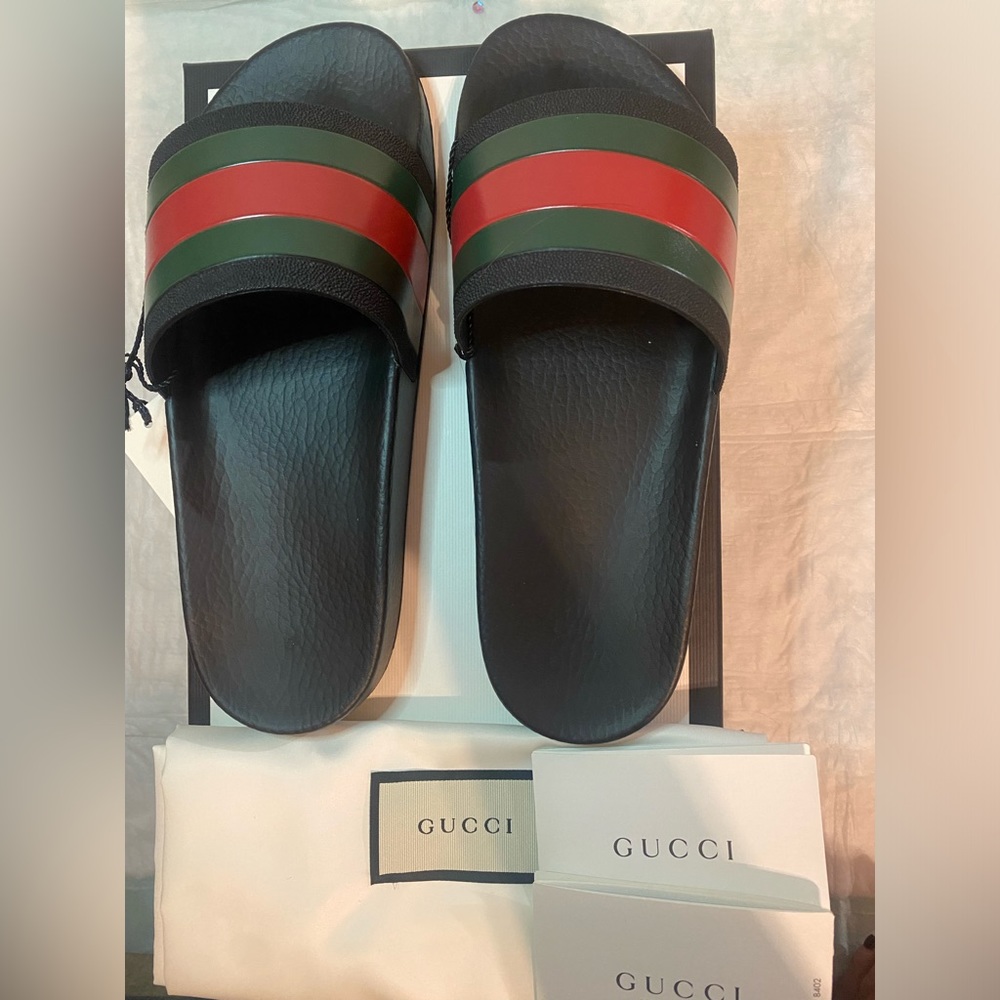 MENS SZ 6UK/7US GUCCI SIGNATURE STRIPE SLIDE SANDALS in BLACK